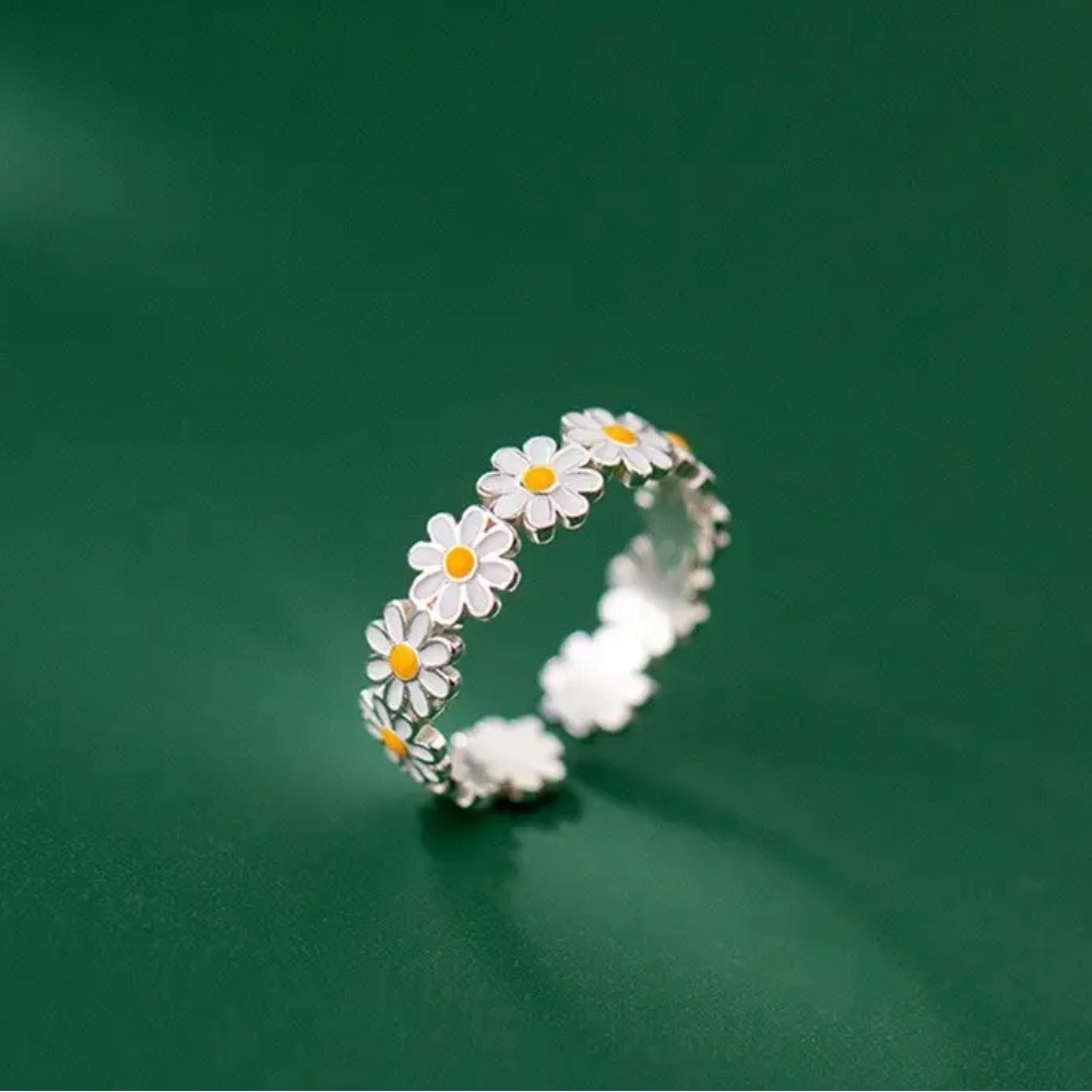 🛍️NIP adjustable daisy ring